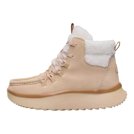 Wendy Peak Apres Suede CozStit 
